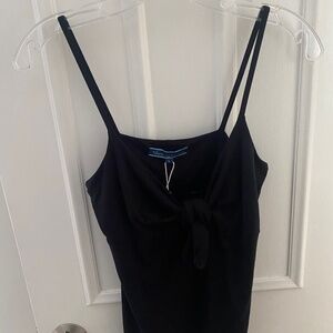 Shore tie front tank